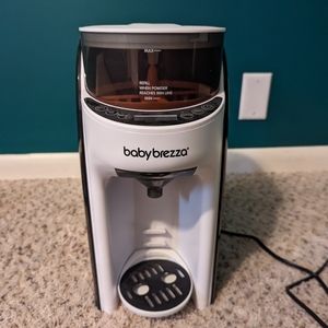 EUC Baby Brezza